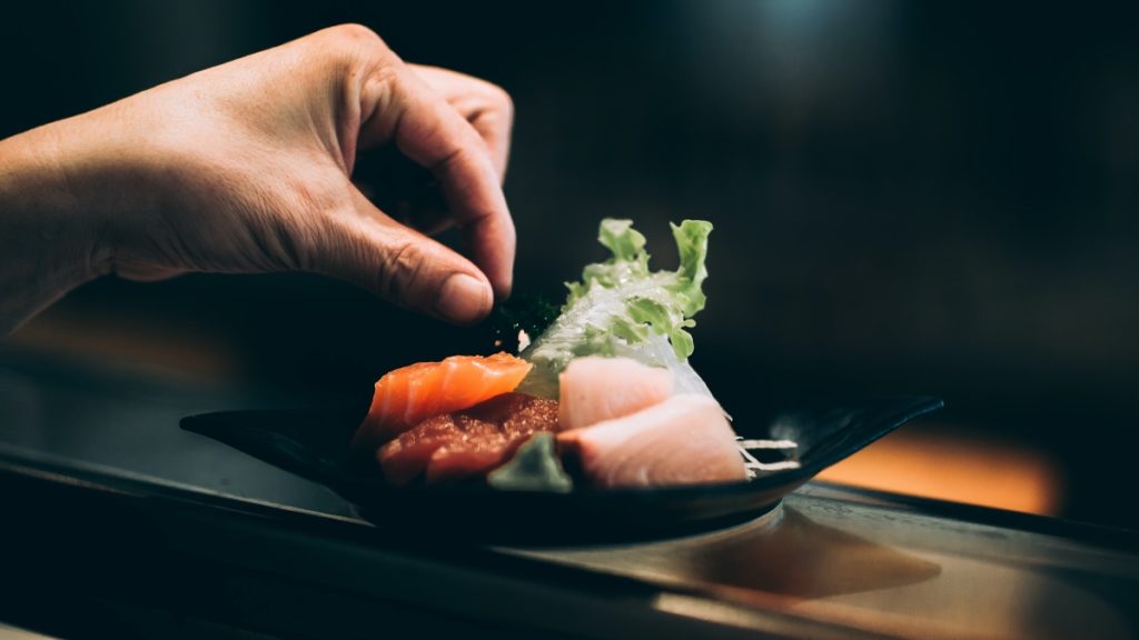 5 requisitos que debe cumplir una vitrina refrigerada para sushi